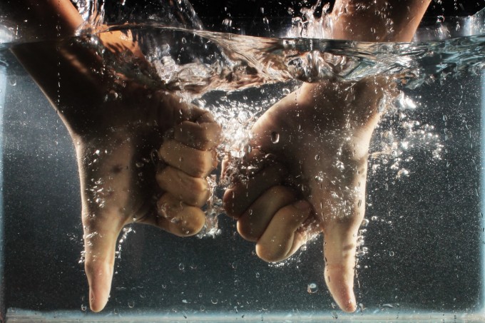 hand-774890_1280